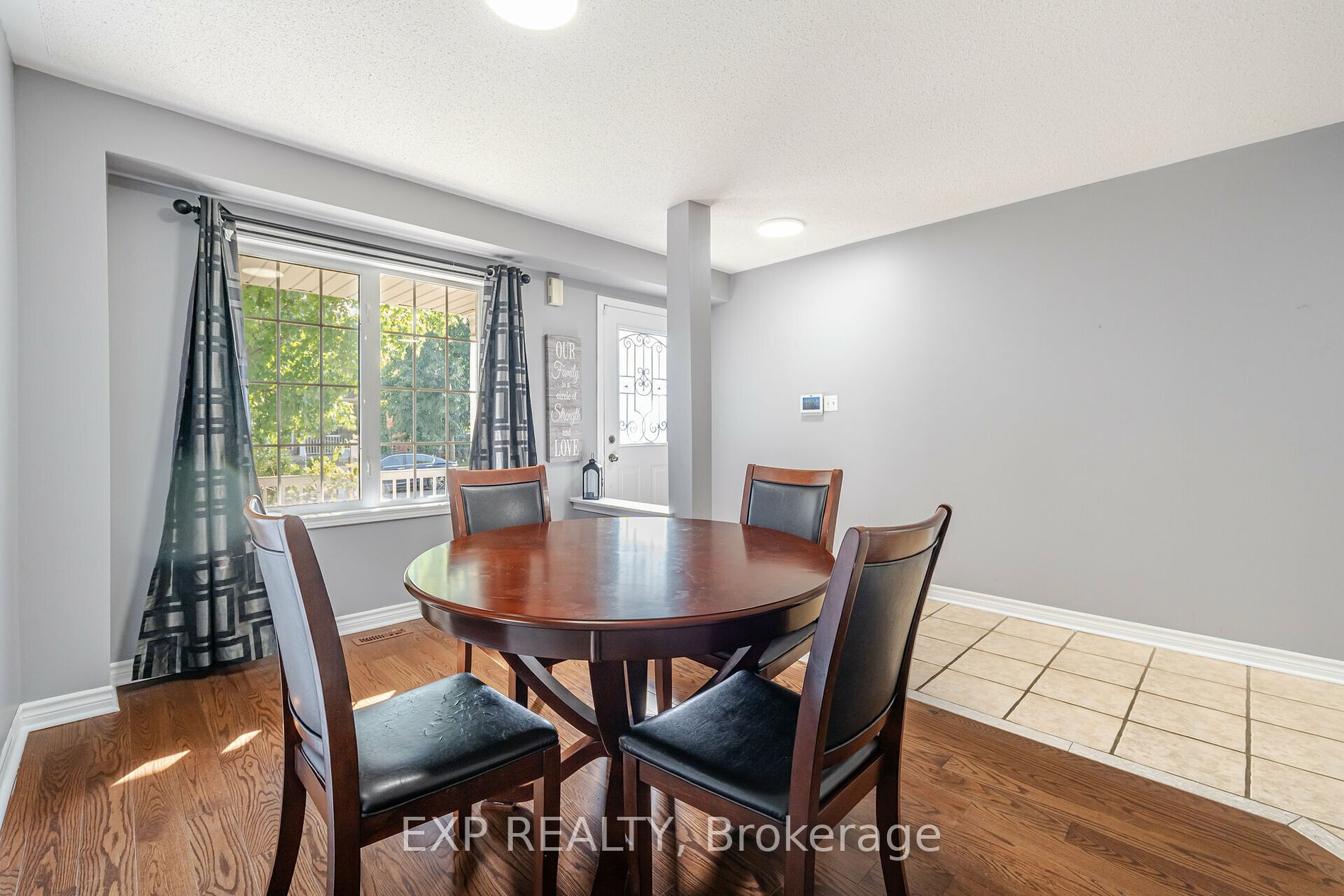 84 Tianalee Cres