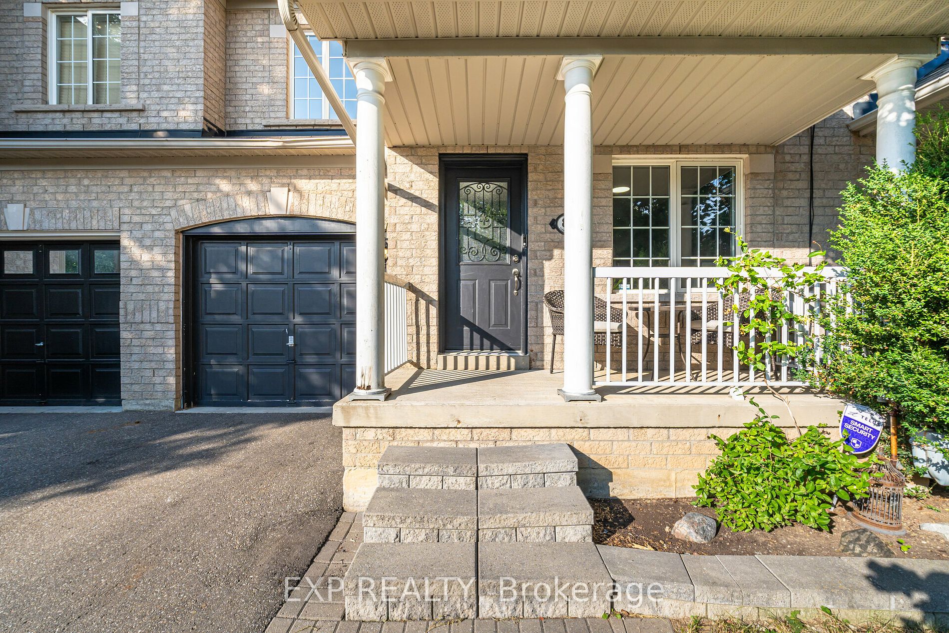 84 Tianalee Cres
