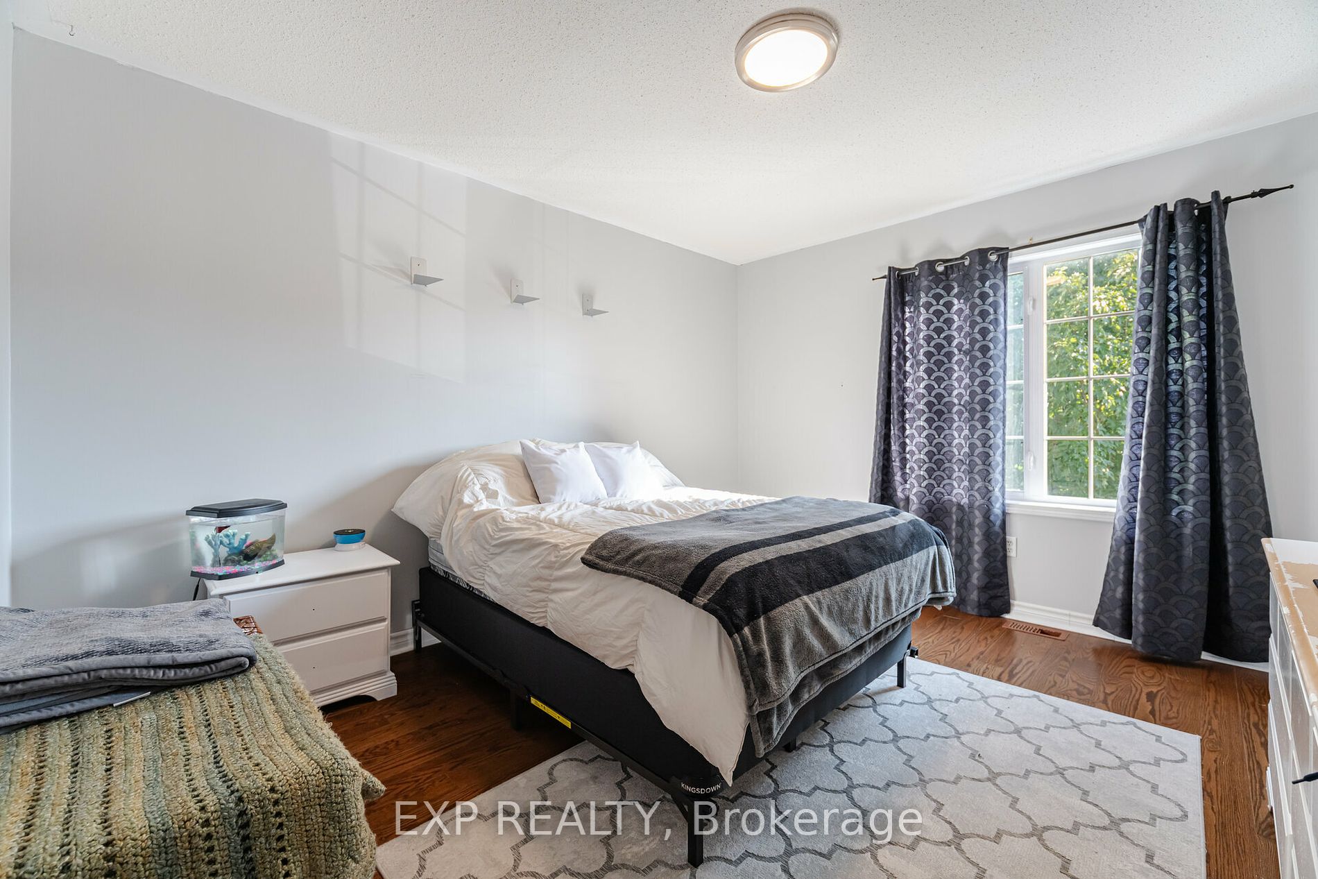 84 Tianalee Cres