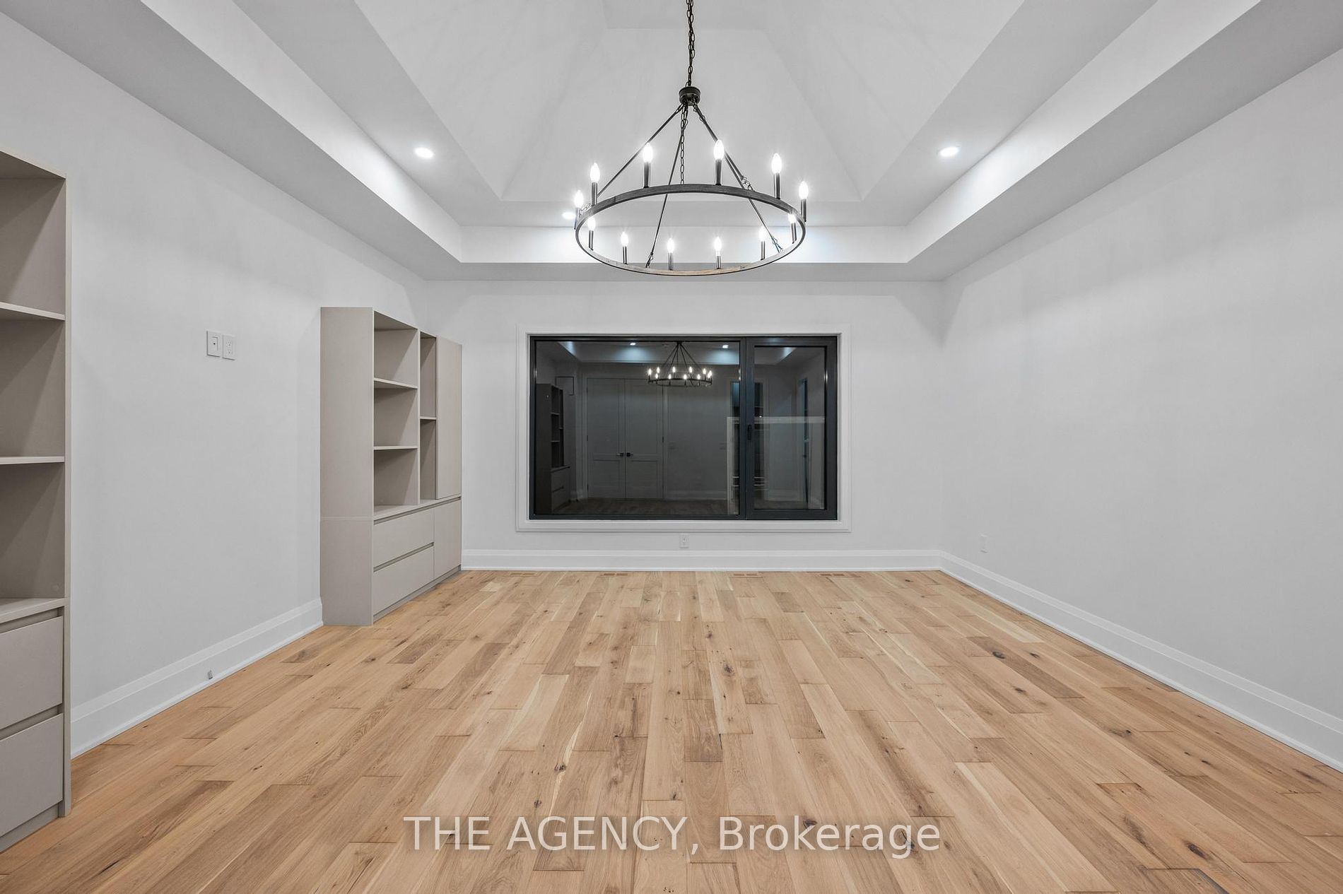 318 Woodale Ave