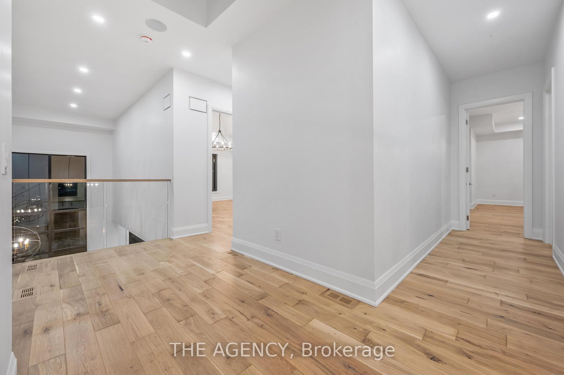 318 Woodale Ave