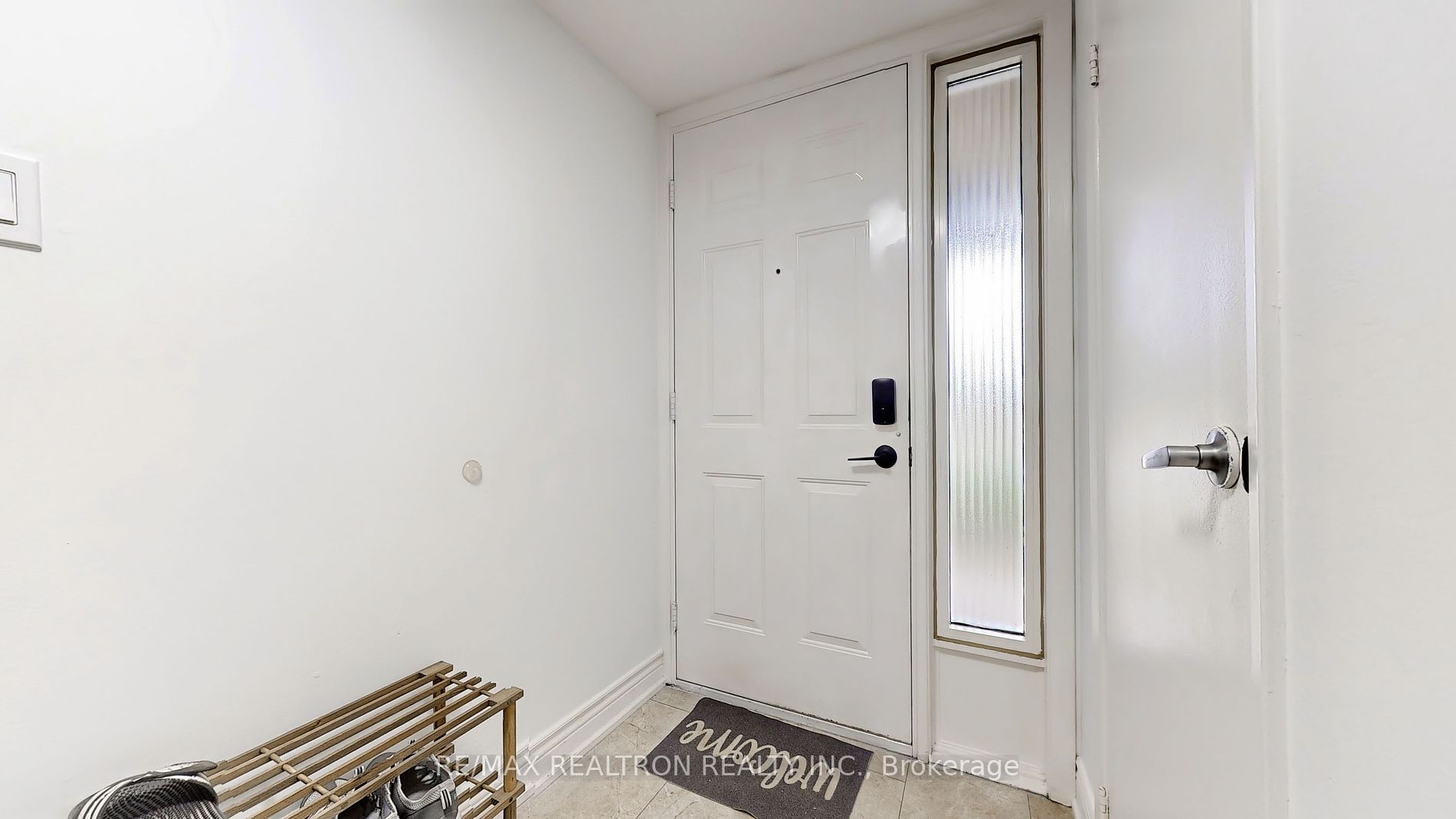 1894 Kirkwall Crescent, #20