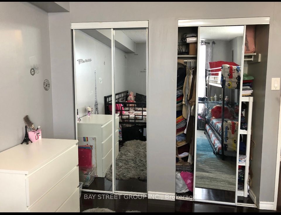 17 Knightsbridge Road, #1803