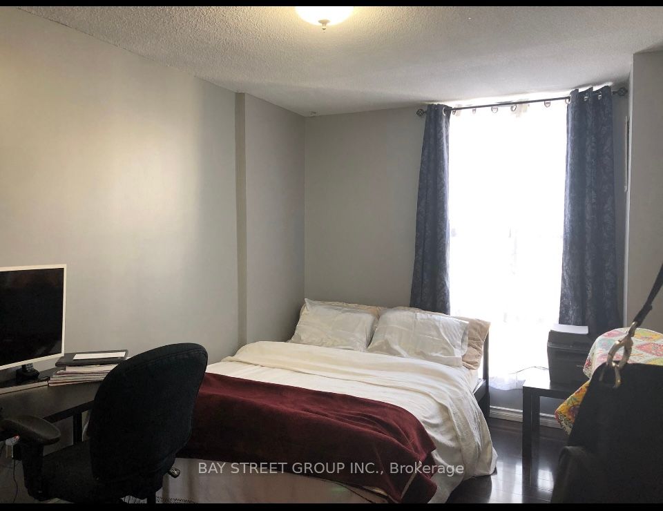 17 Knightsbridge Road, #1803