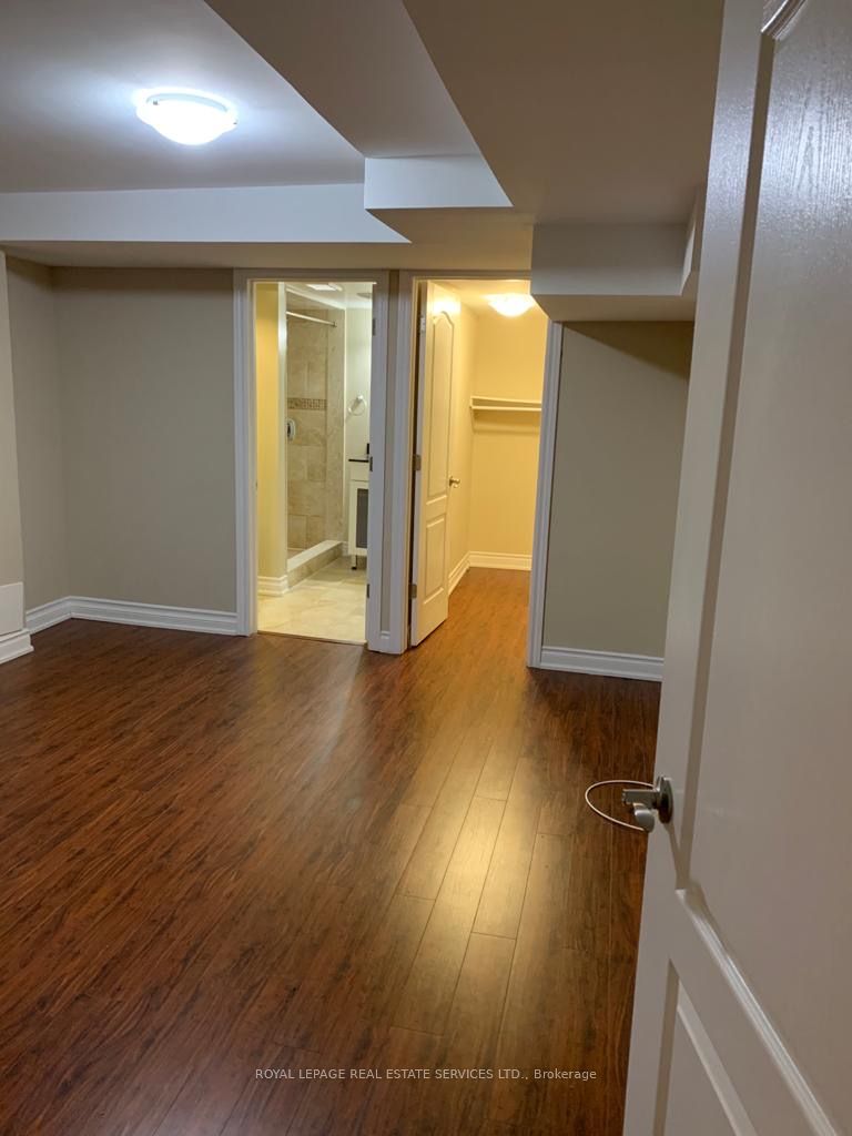 2256 Manor Hill Dr, #Lower