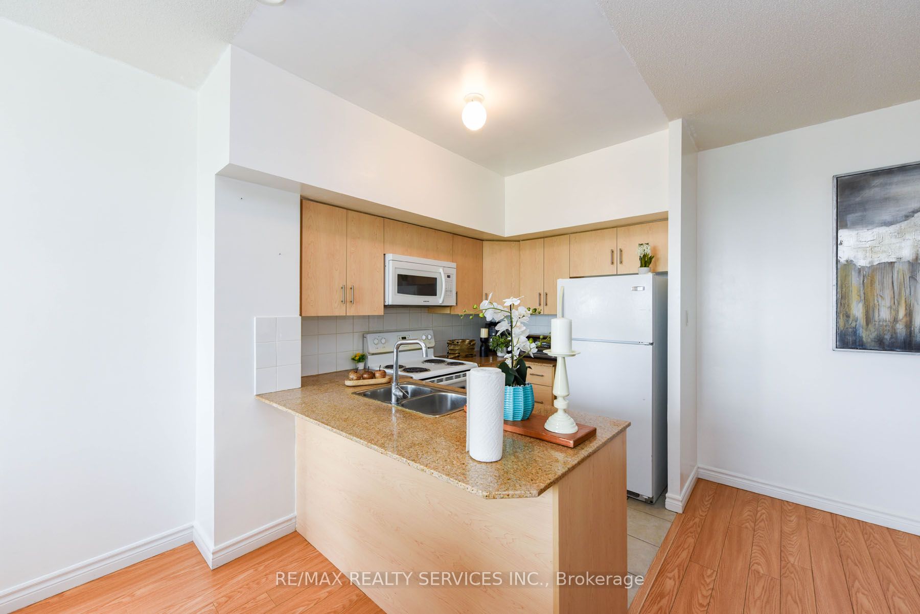 7405 Goreway Drive, #716