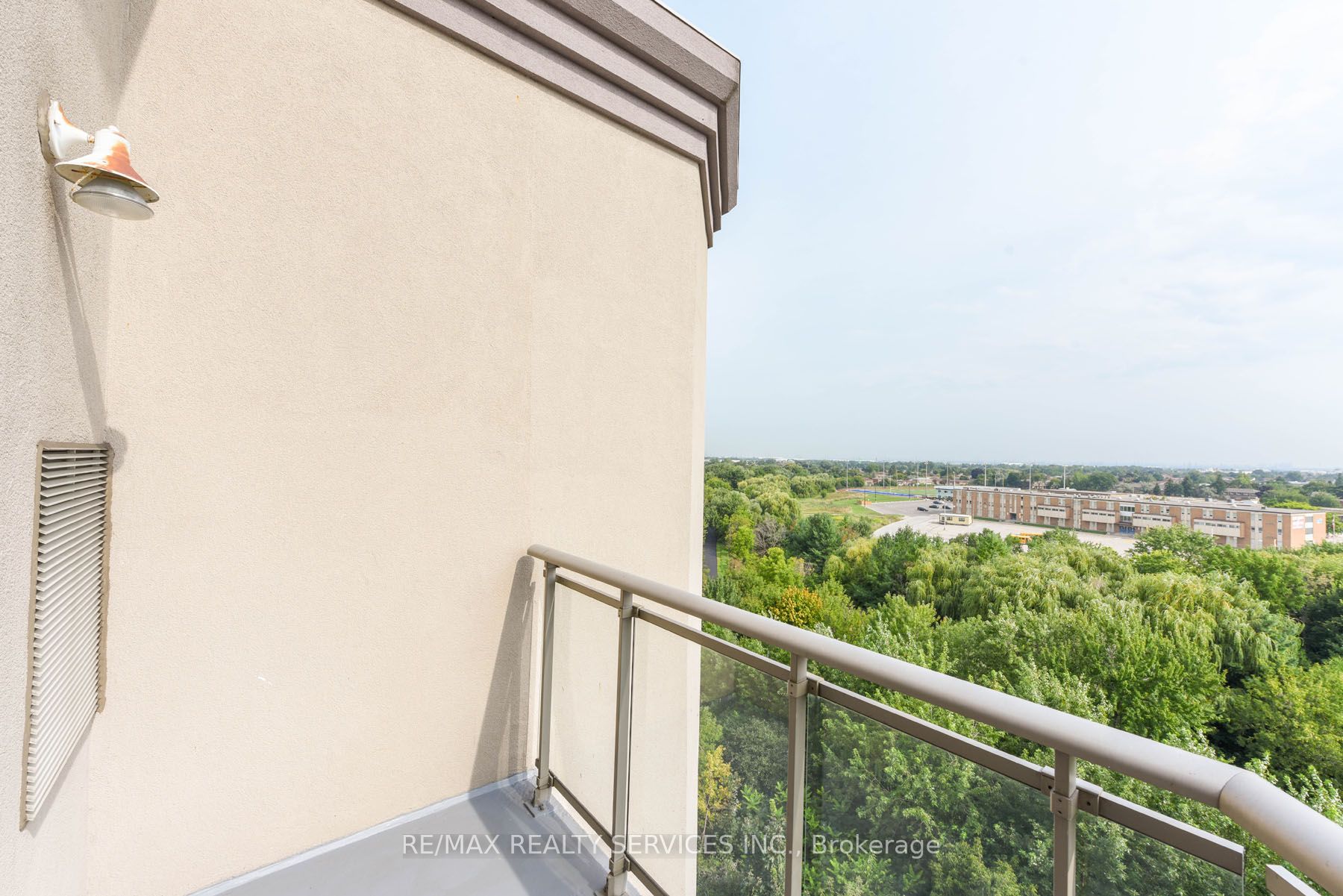 7405 Goreway Drive, #716