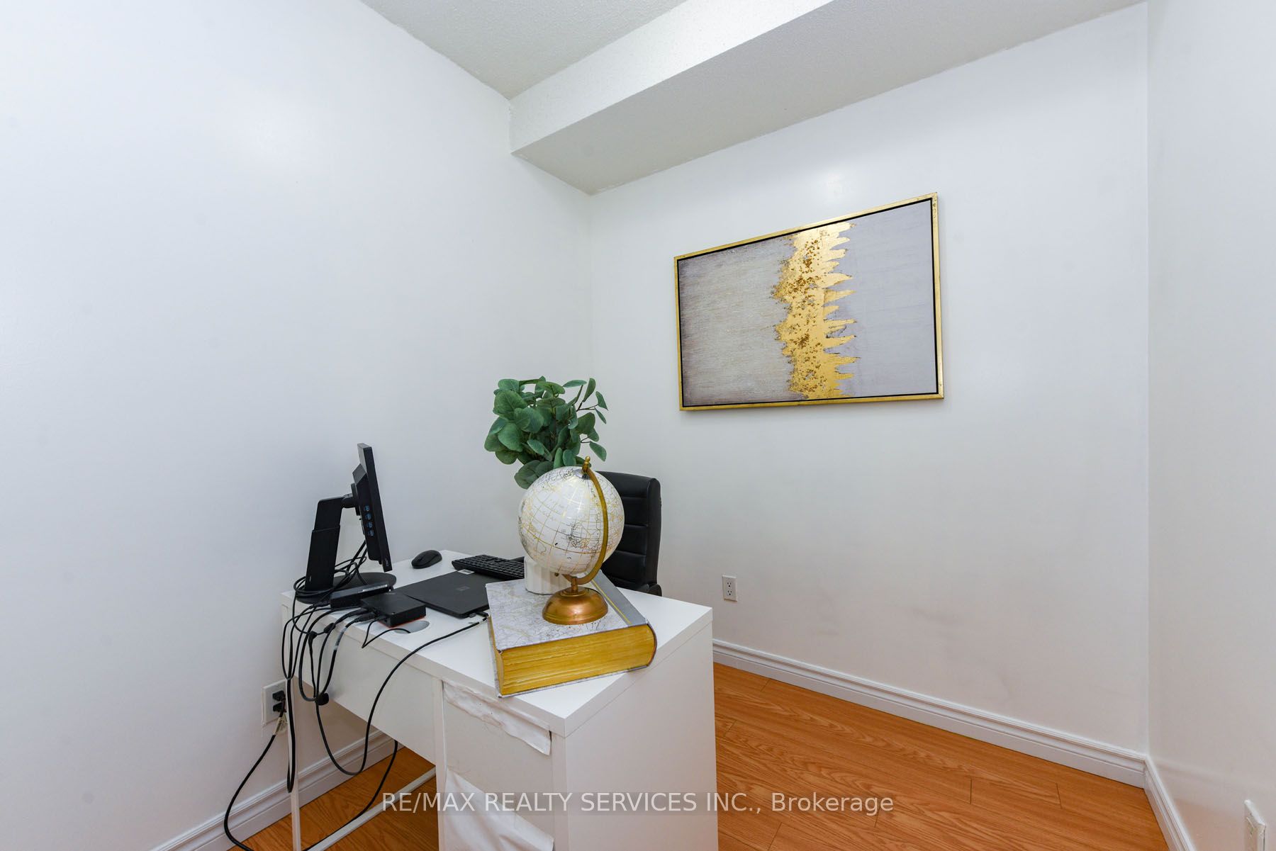 7405 Goreway Drive, #716