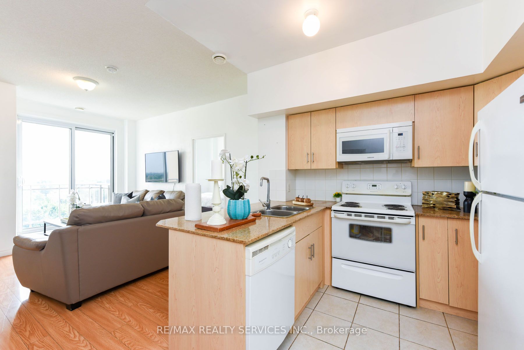 7405 Goreway Drive, #716