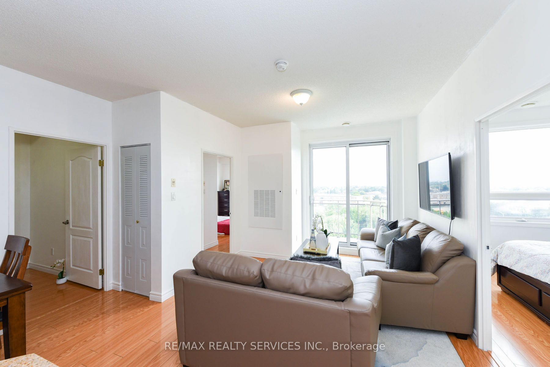 7405 Goreway Drive, #716