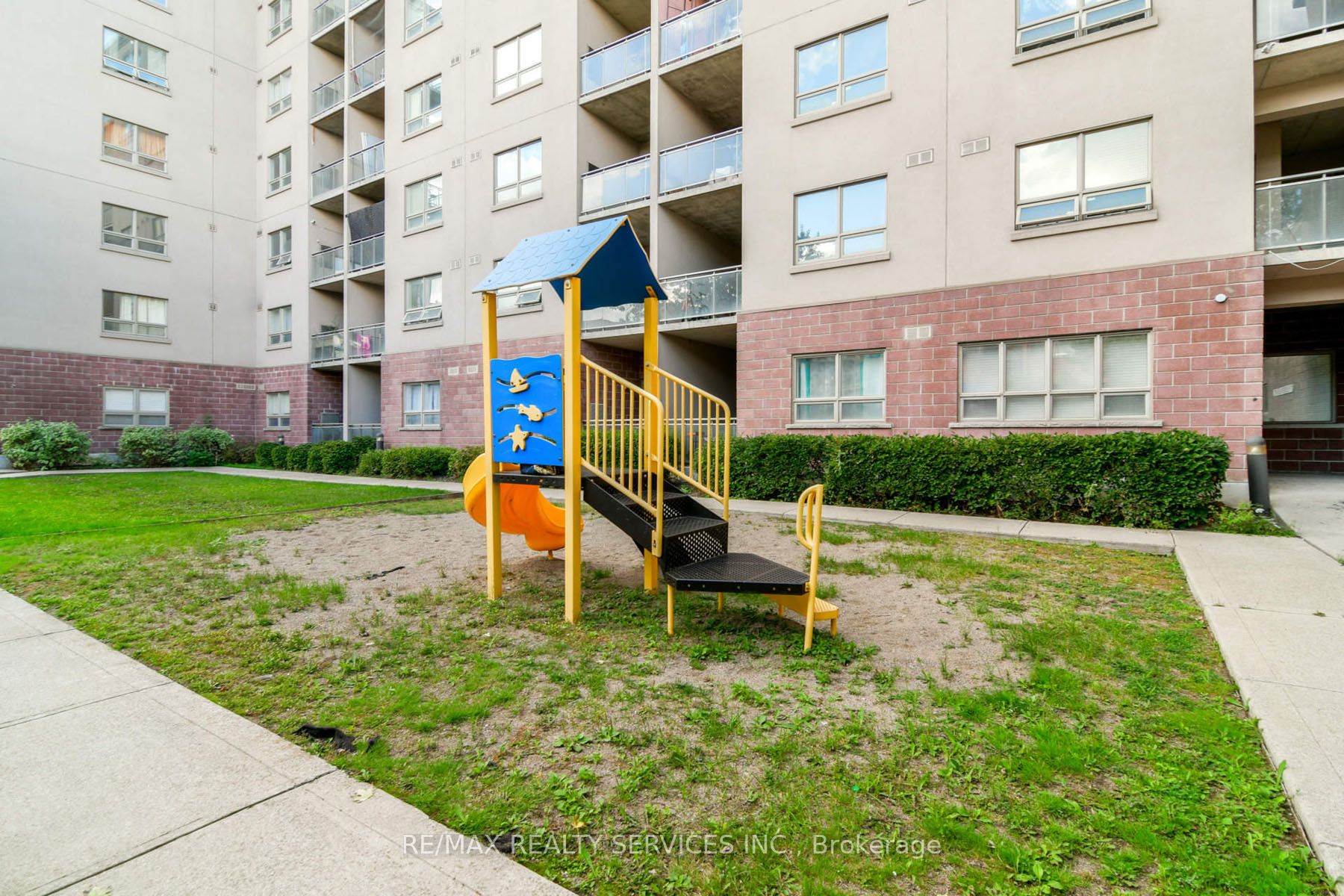 7405 Goreway Drive, #716