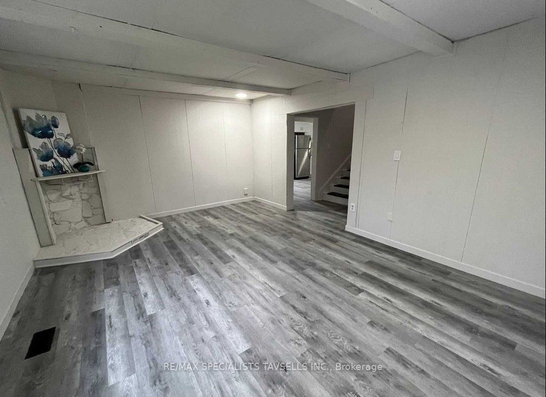 2 Mckenzie St