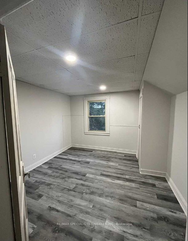2 Mckenzie St
