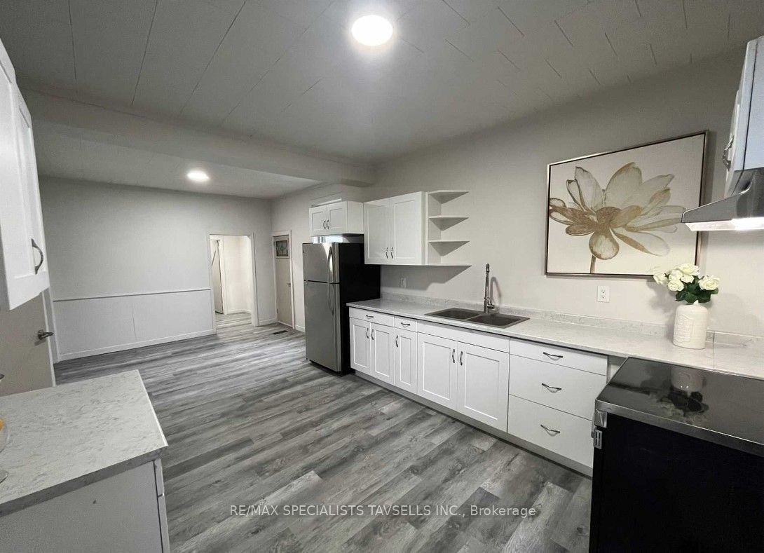 2 Mckenzie St