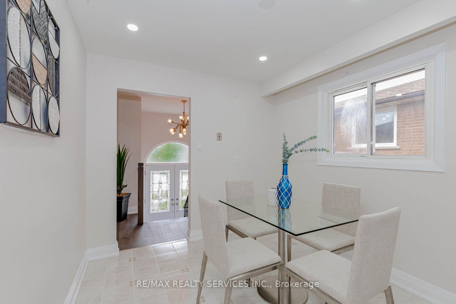 4071 Clevedon Drive
