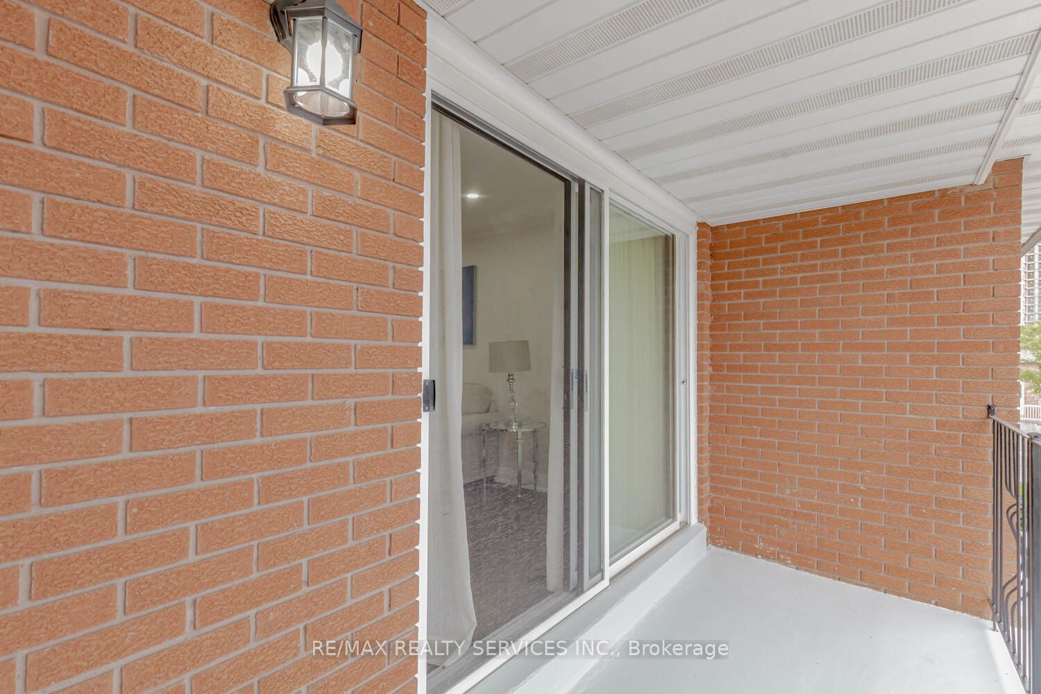 4071 Clevedon Drive