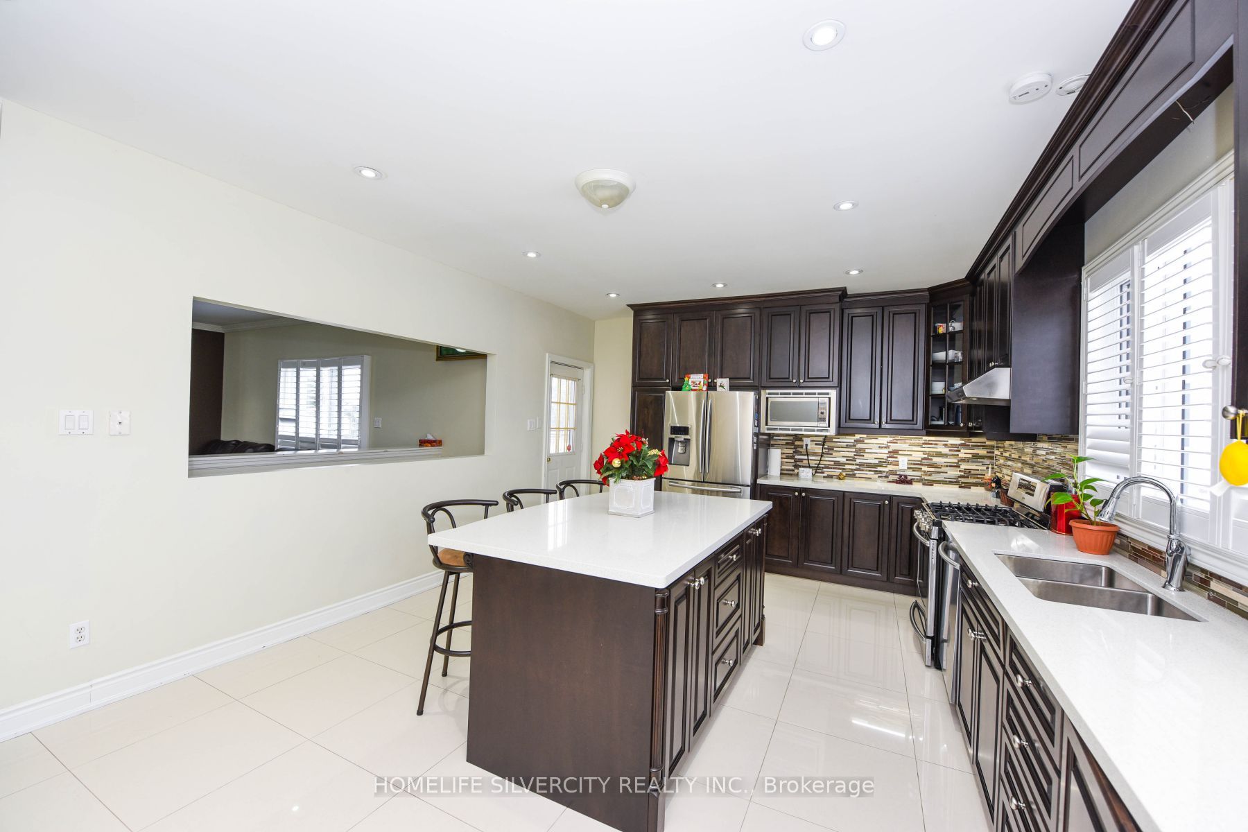 14707 Dixie Rd