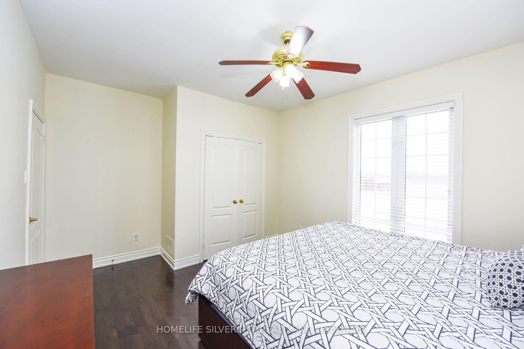 14707 Dixie Rd