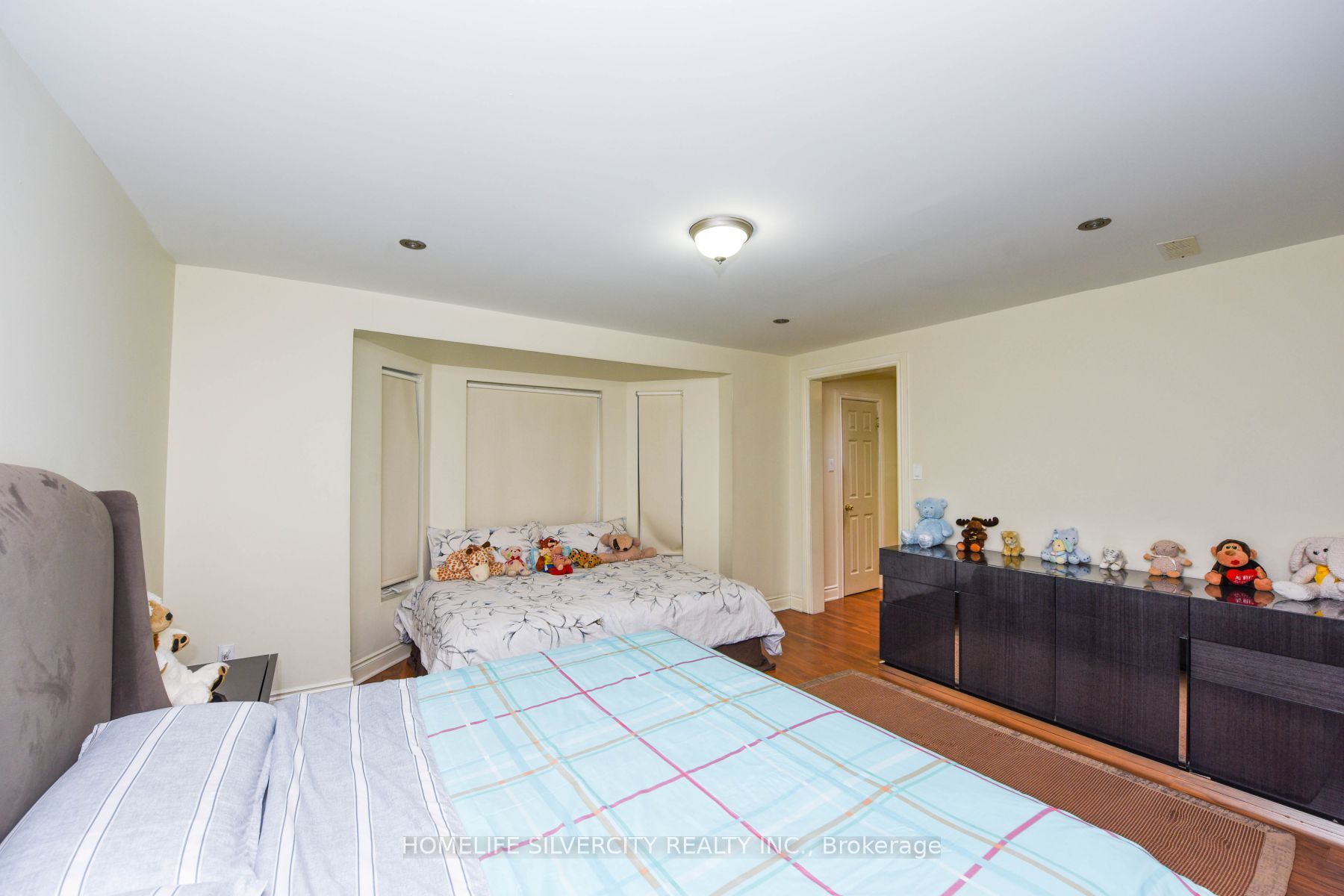14707 Dixie Rd