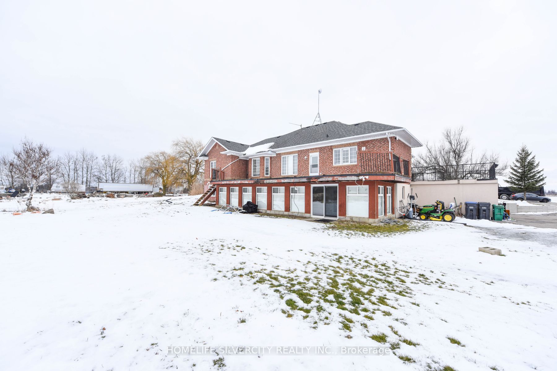 14707 Dixie Rd