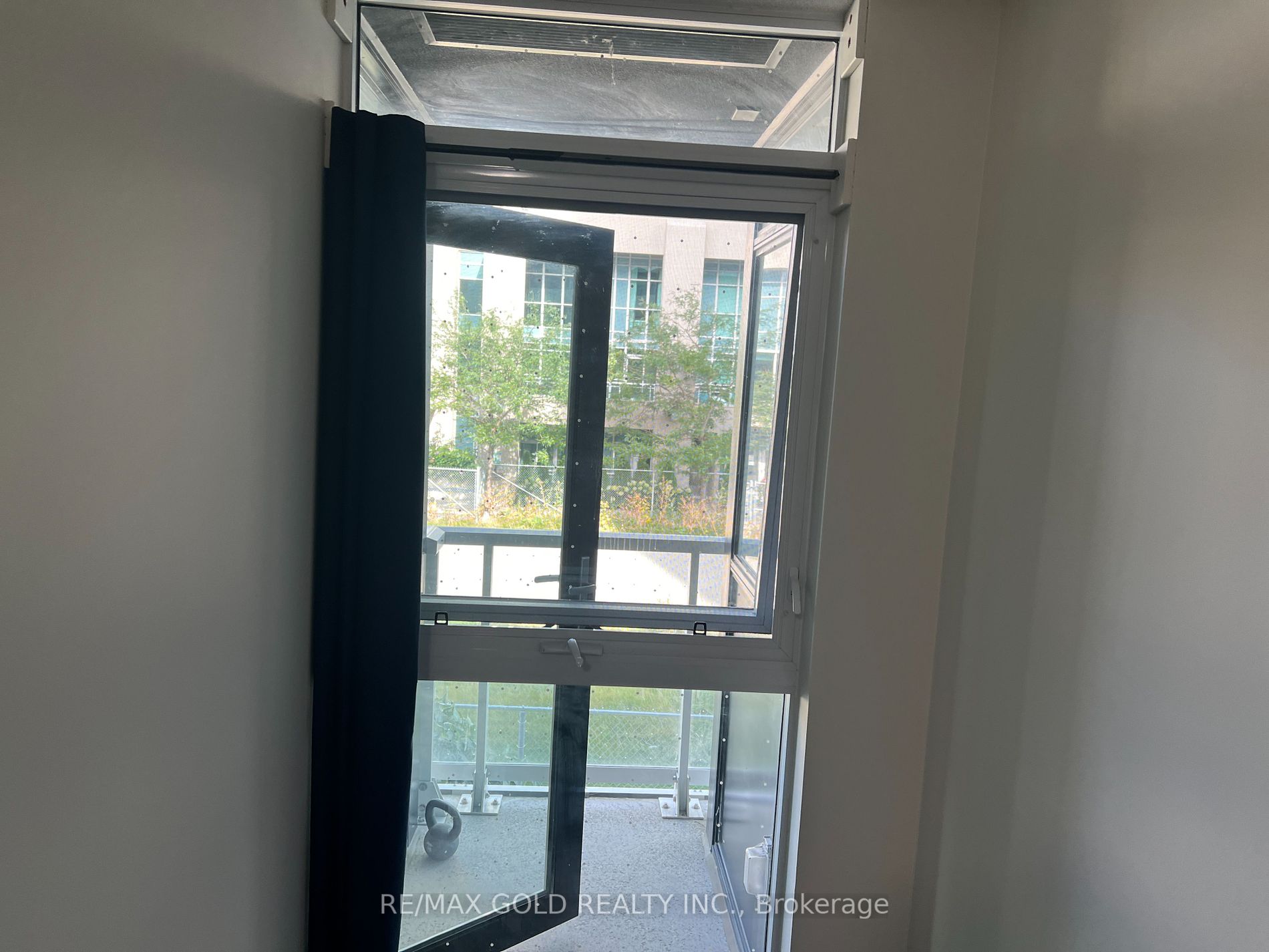 251 Manitoba St, #109