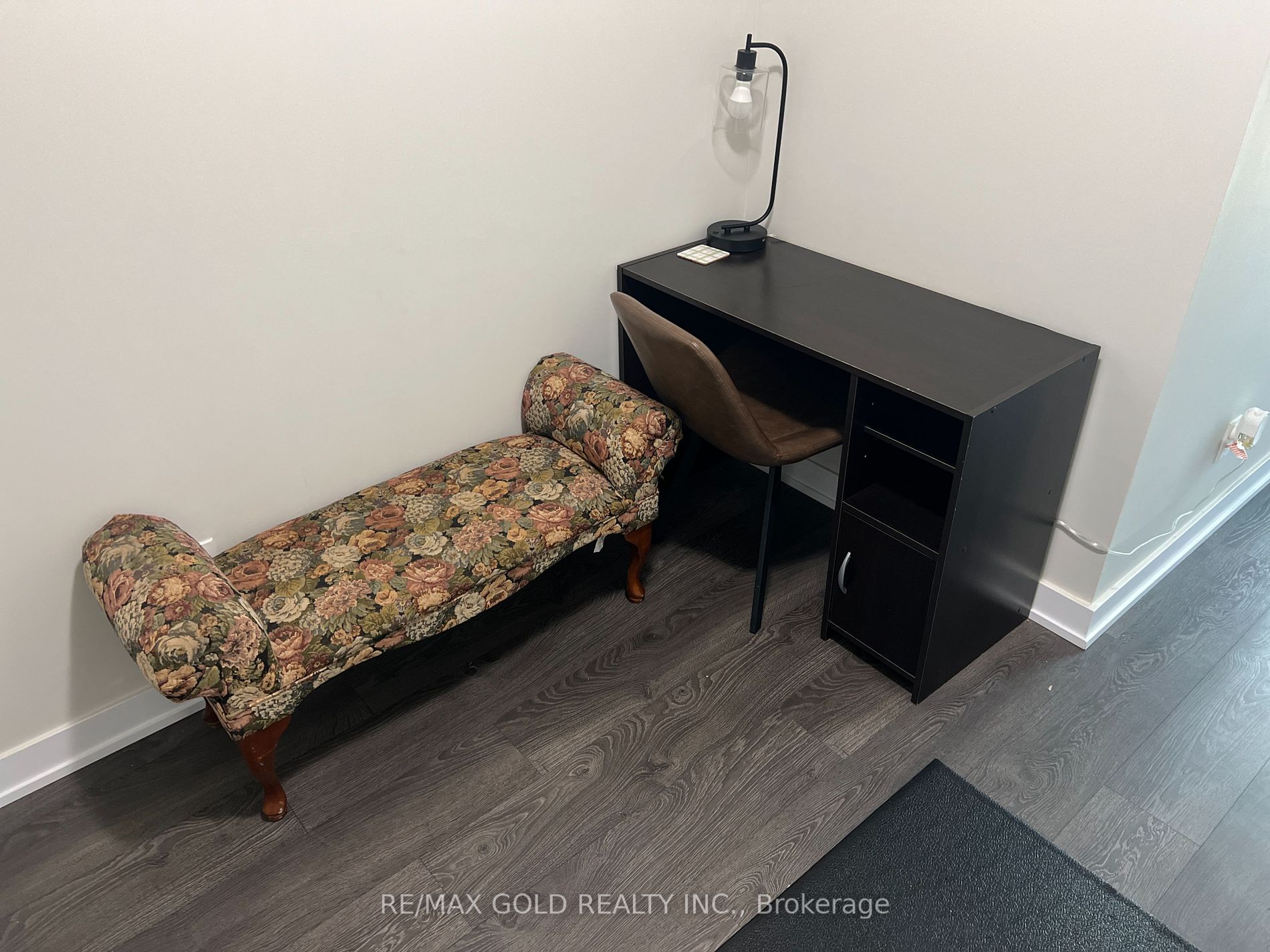 251 Manitoba St, #109