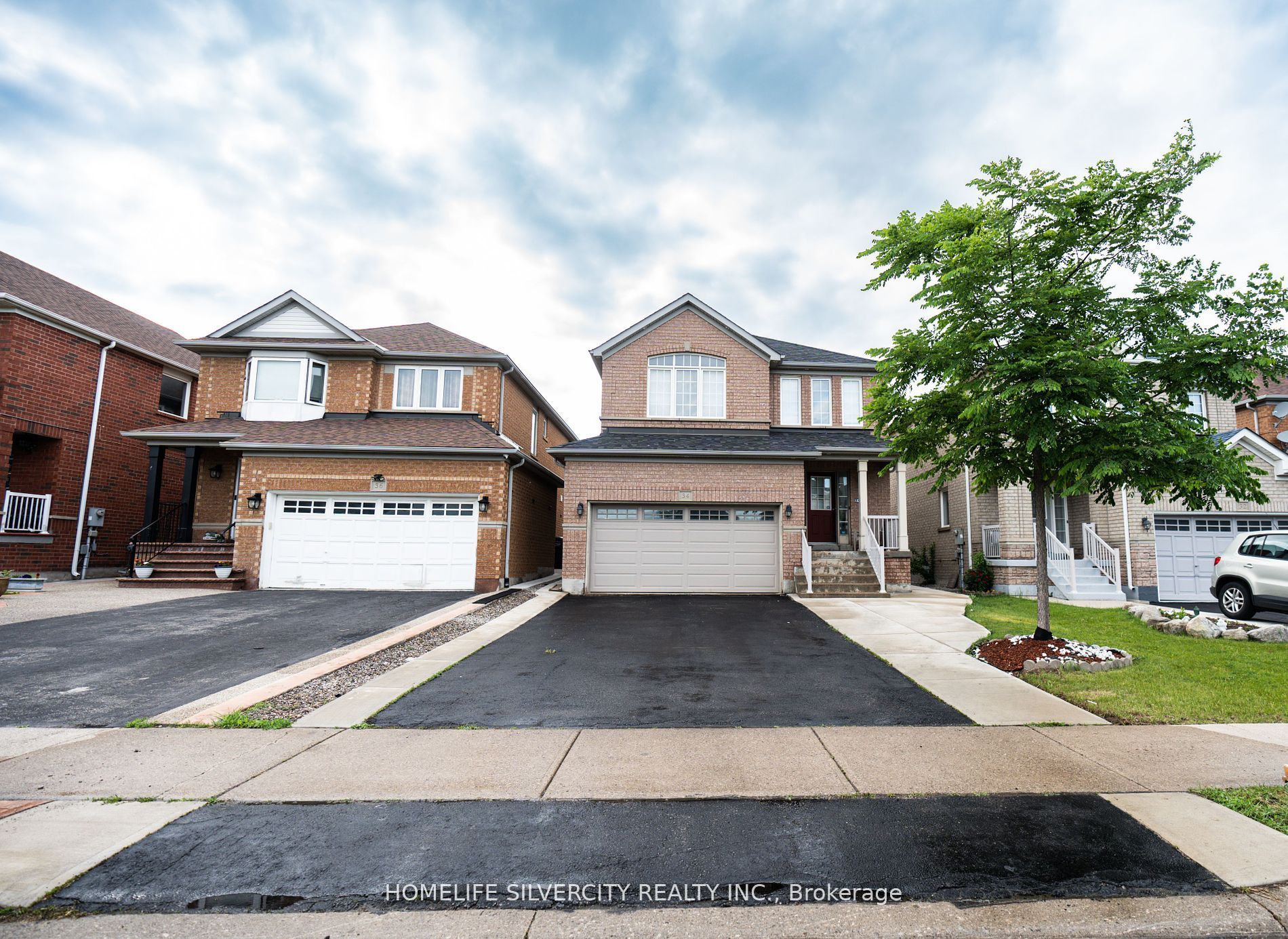 34 Feather Reed Way