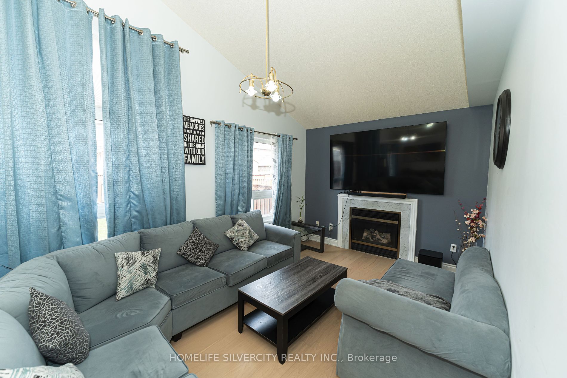 34 Feather Reed Way