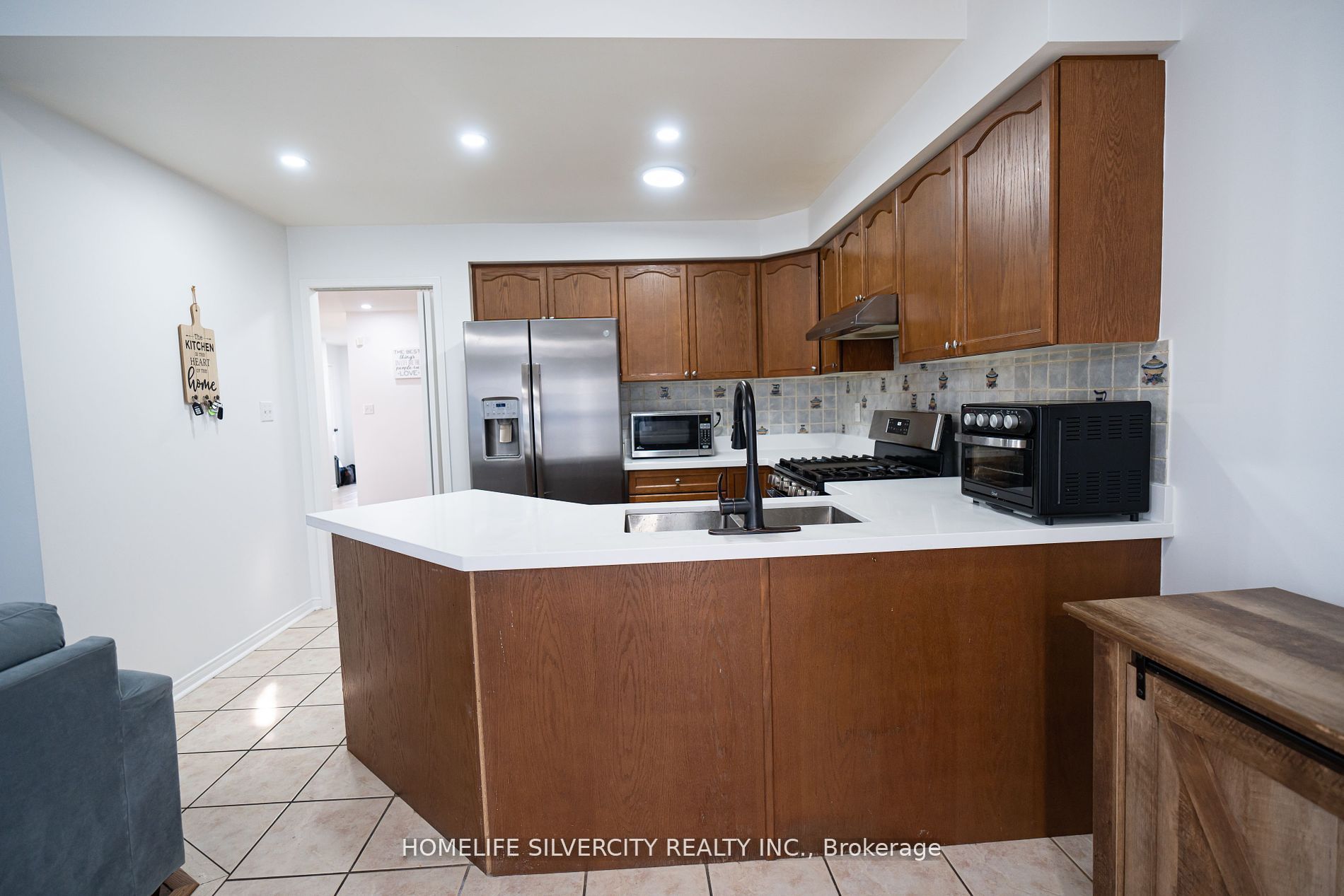 34 Feather Reed Way