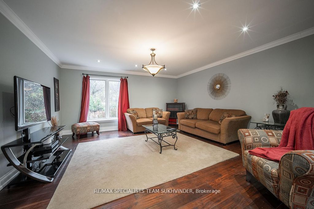 21 Southridge Tr