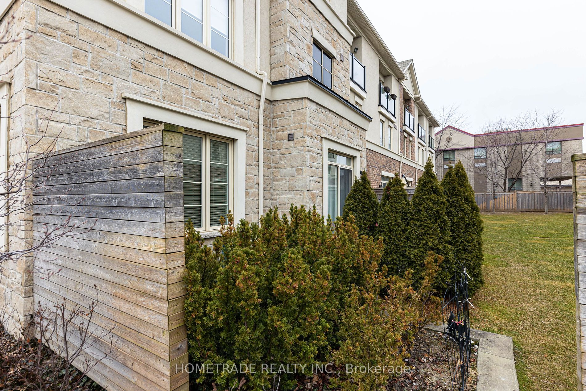 636 Evans Ave, #60