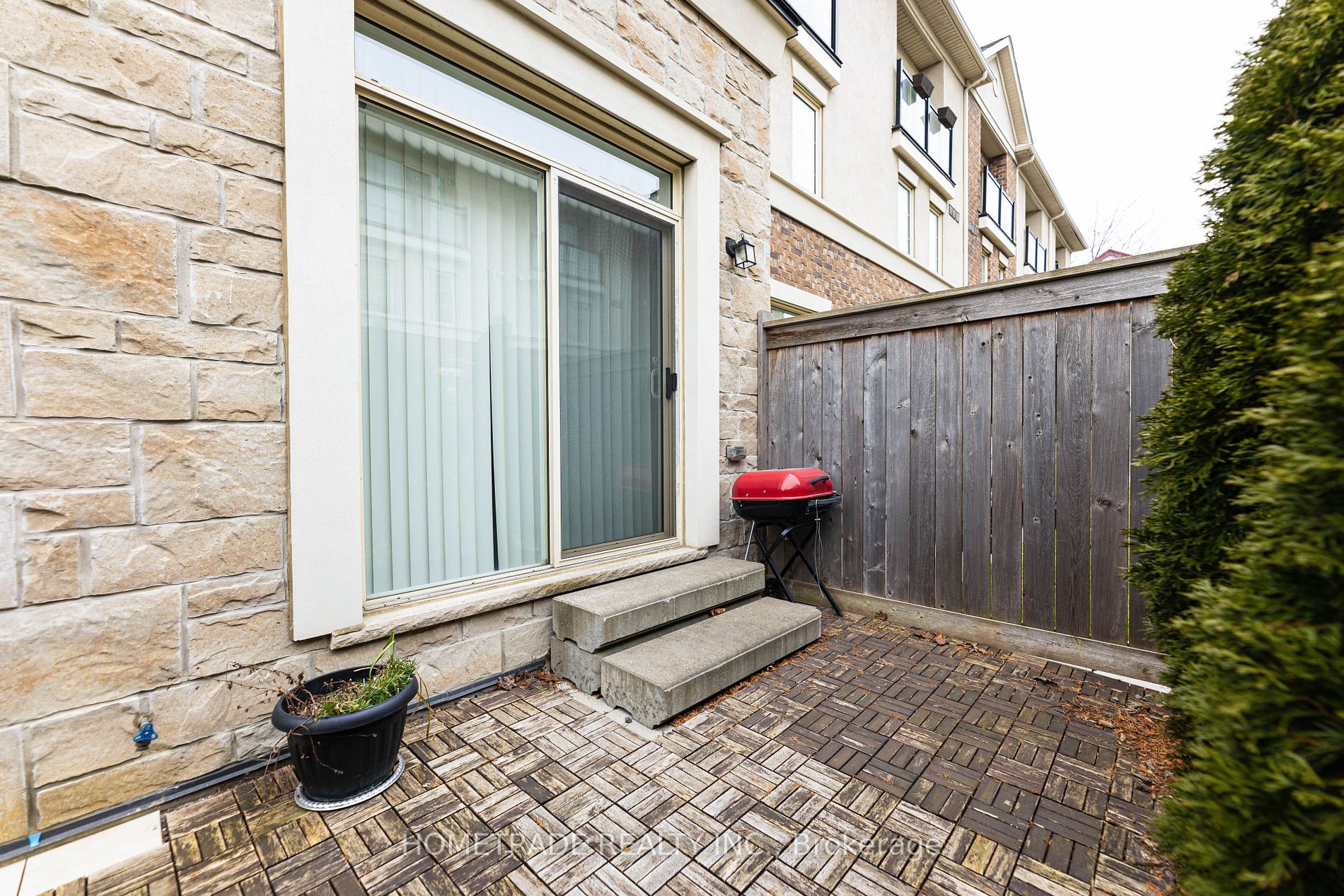 636 Evans Ave, #60