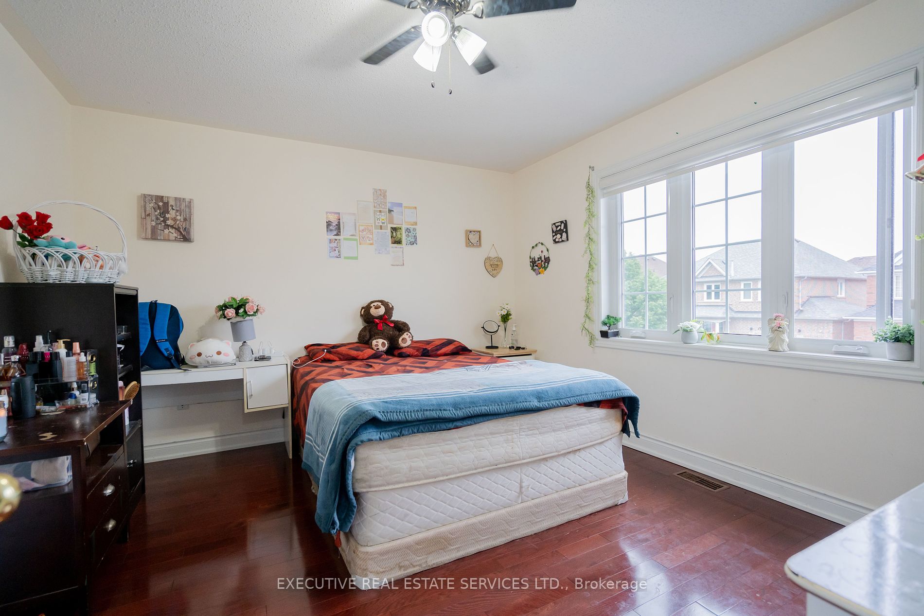 11 Briardale Rd