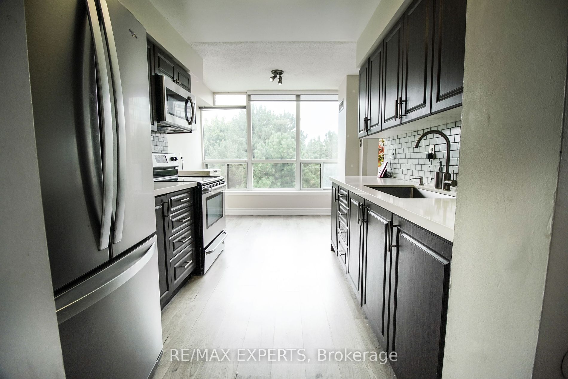 10 Laurelcrest St, #412