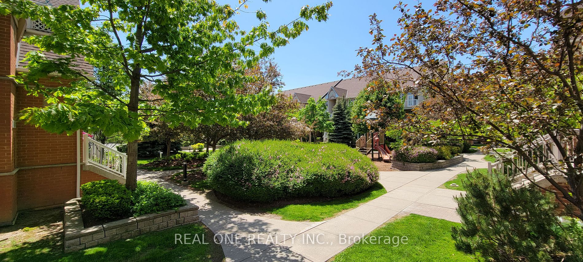 38 Gibson Ave, #11