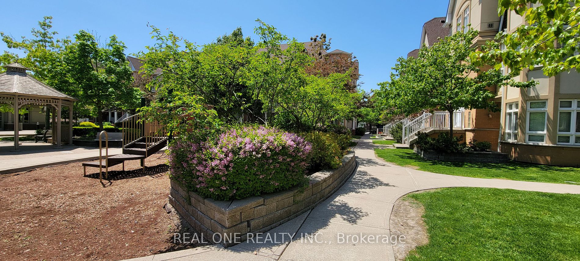 38 Gibson Ave, #11