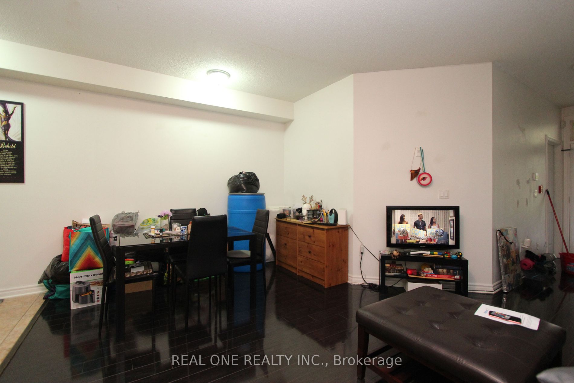 38 Gibson Ave, #11