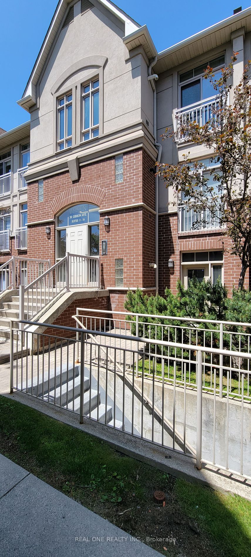 38 Gibson Ave, #11