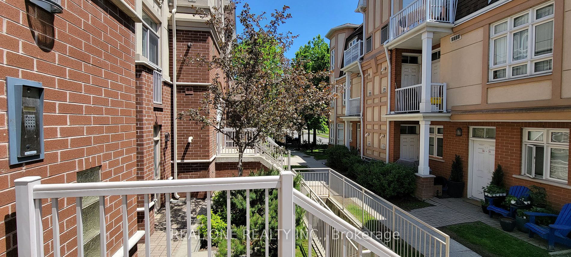 38 Gibson Ave, #11
