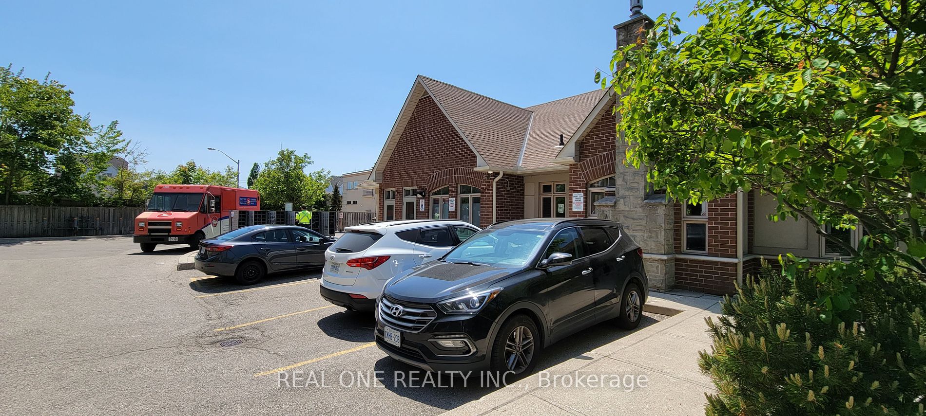 38 Gibson Ave, #11