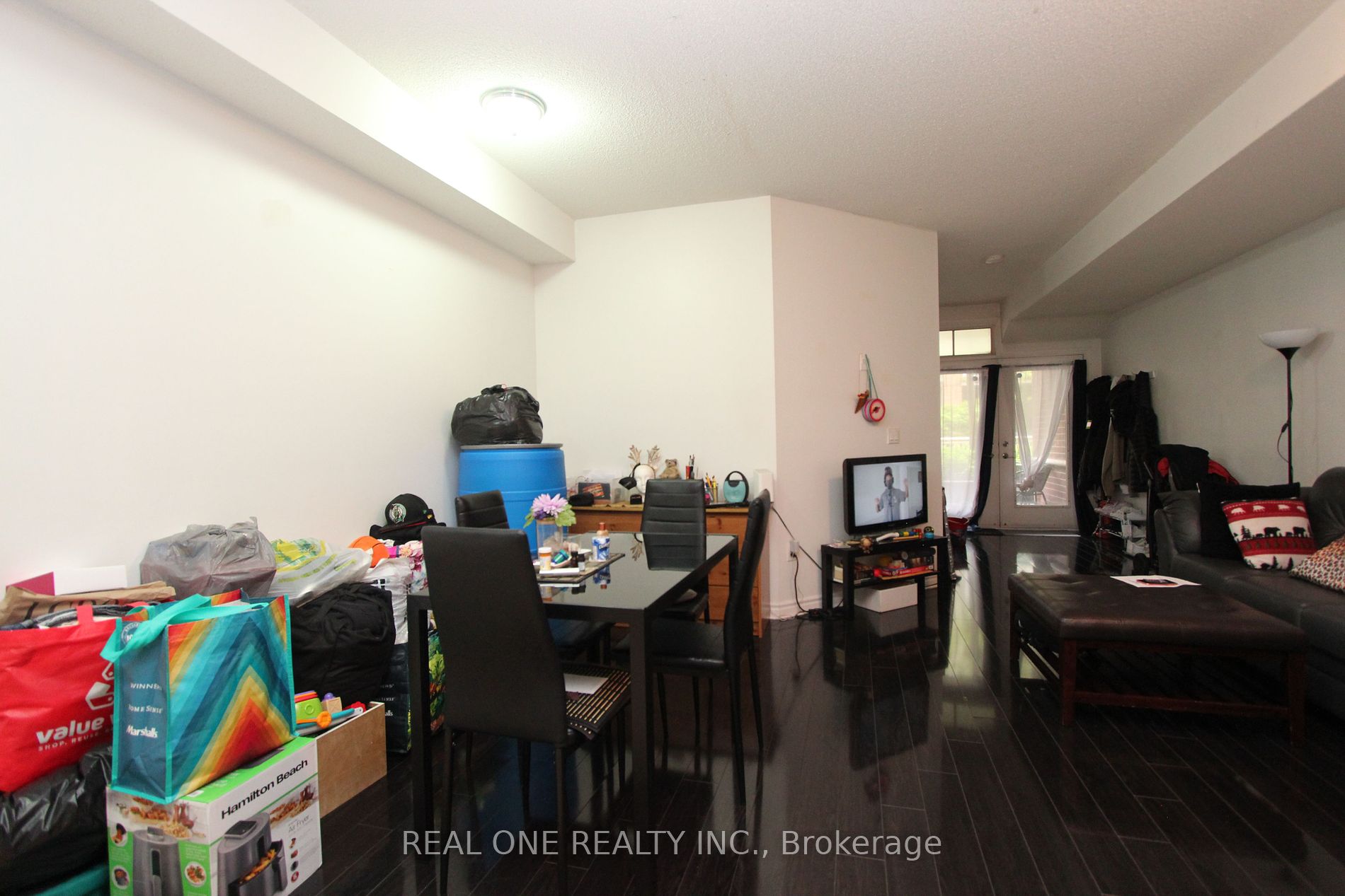 38 Gibson Ave, #11