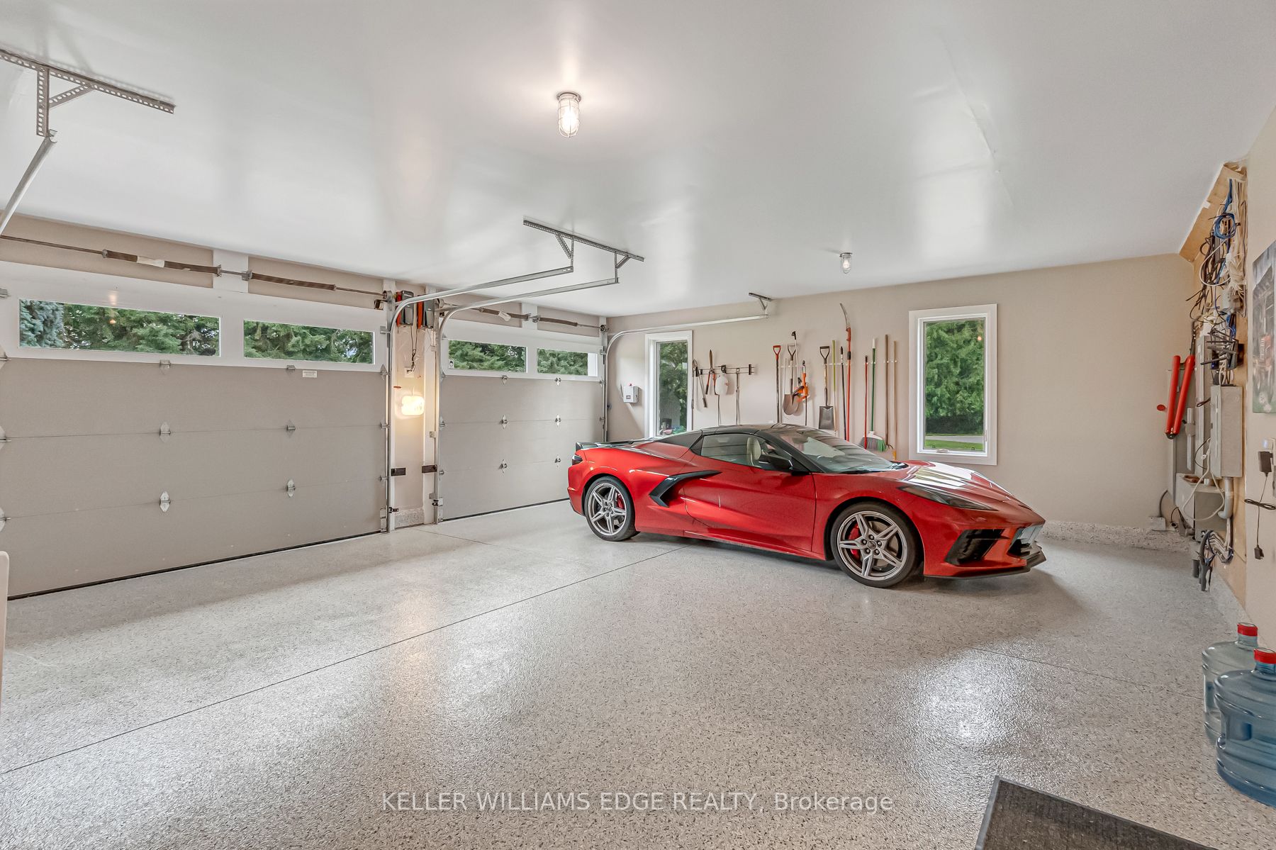 5500 Steeles Ave W