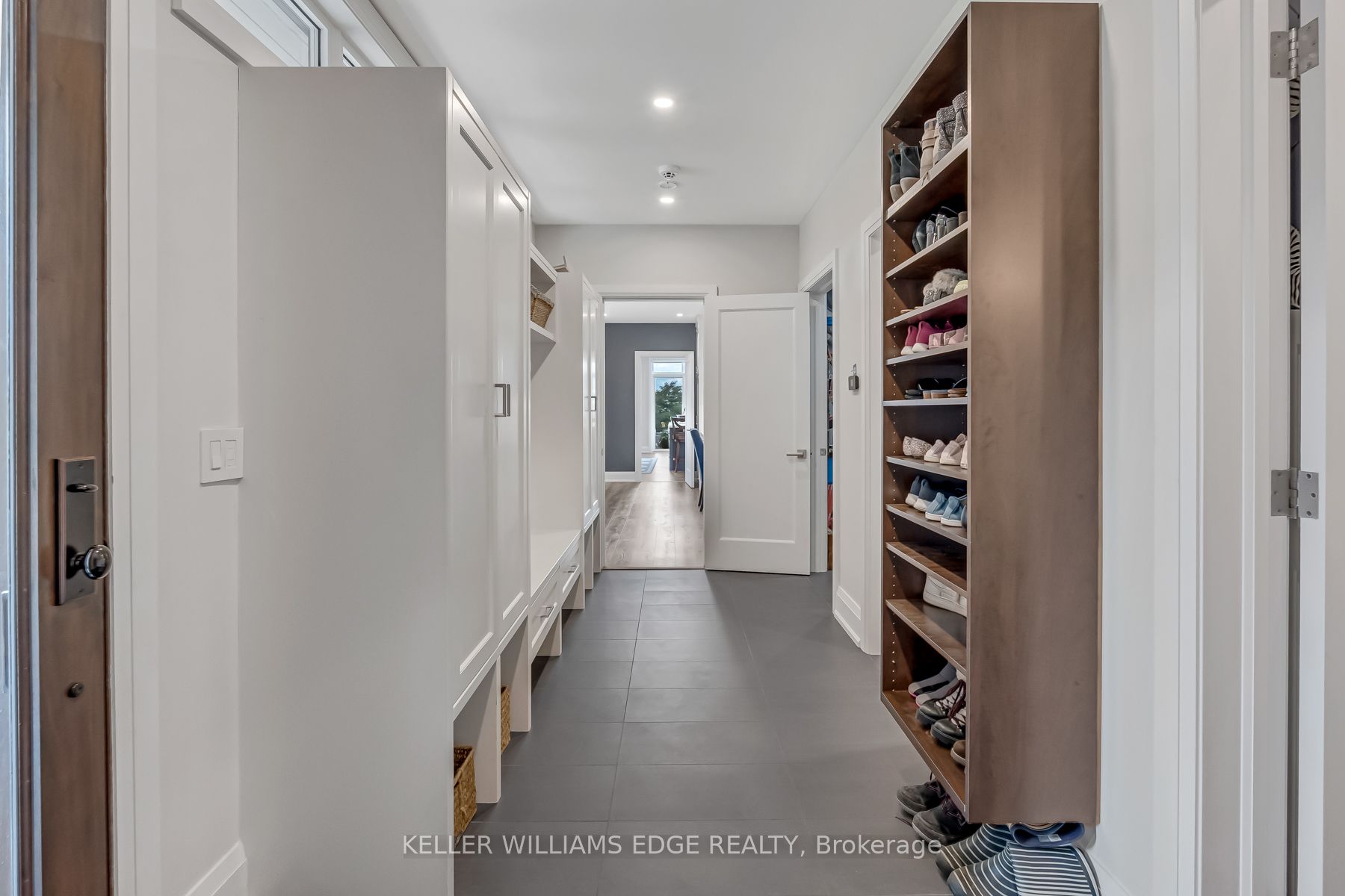 5500 Steeles Ave W