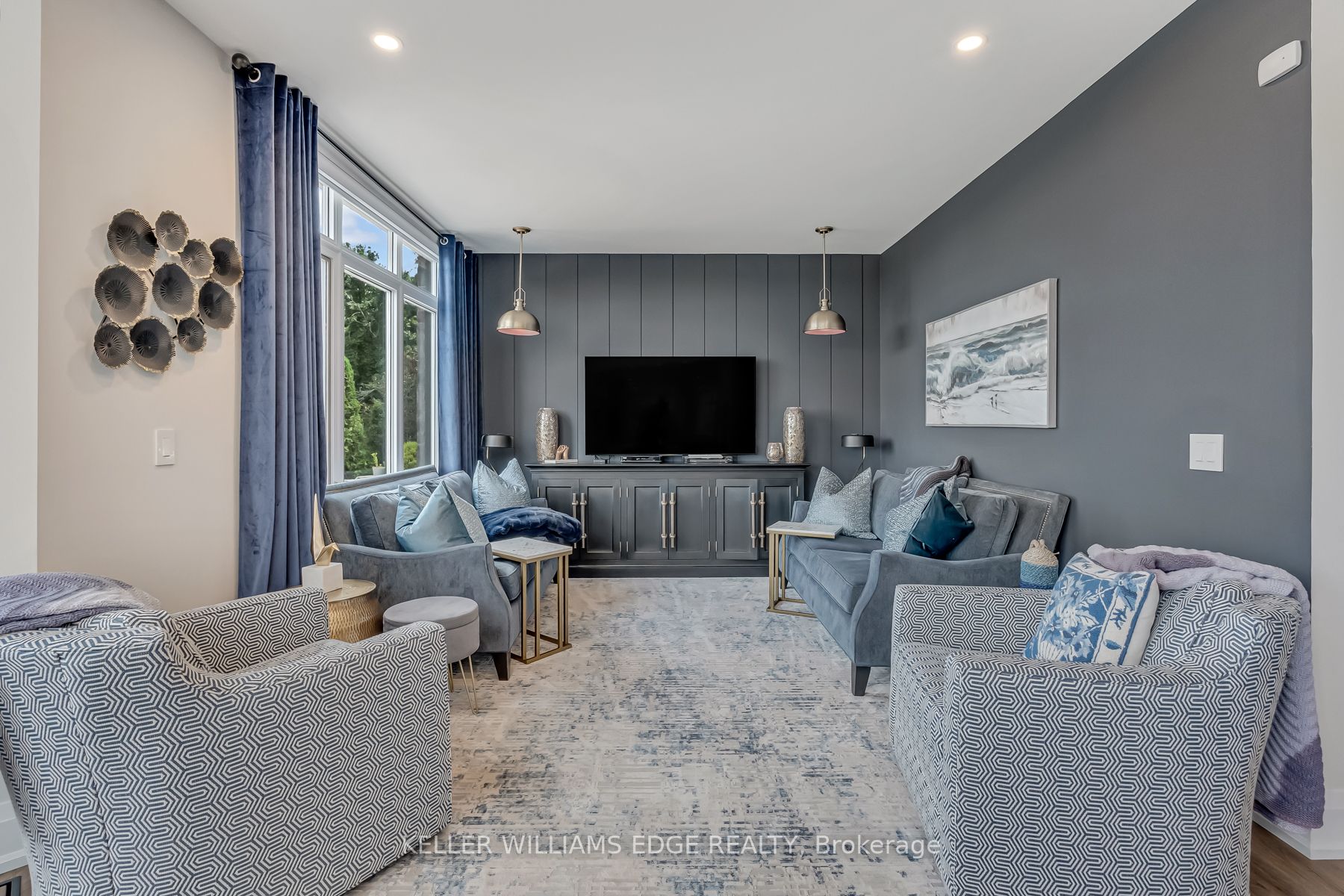 5500 Steeles Ave W