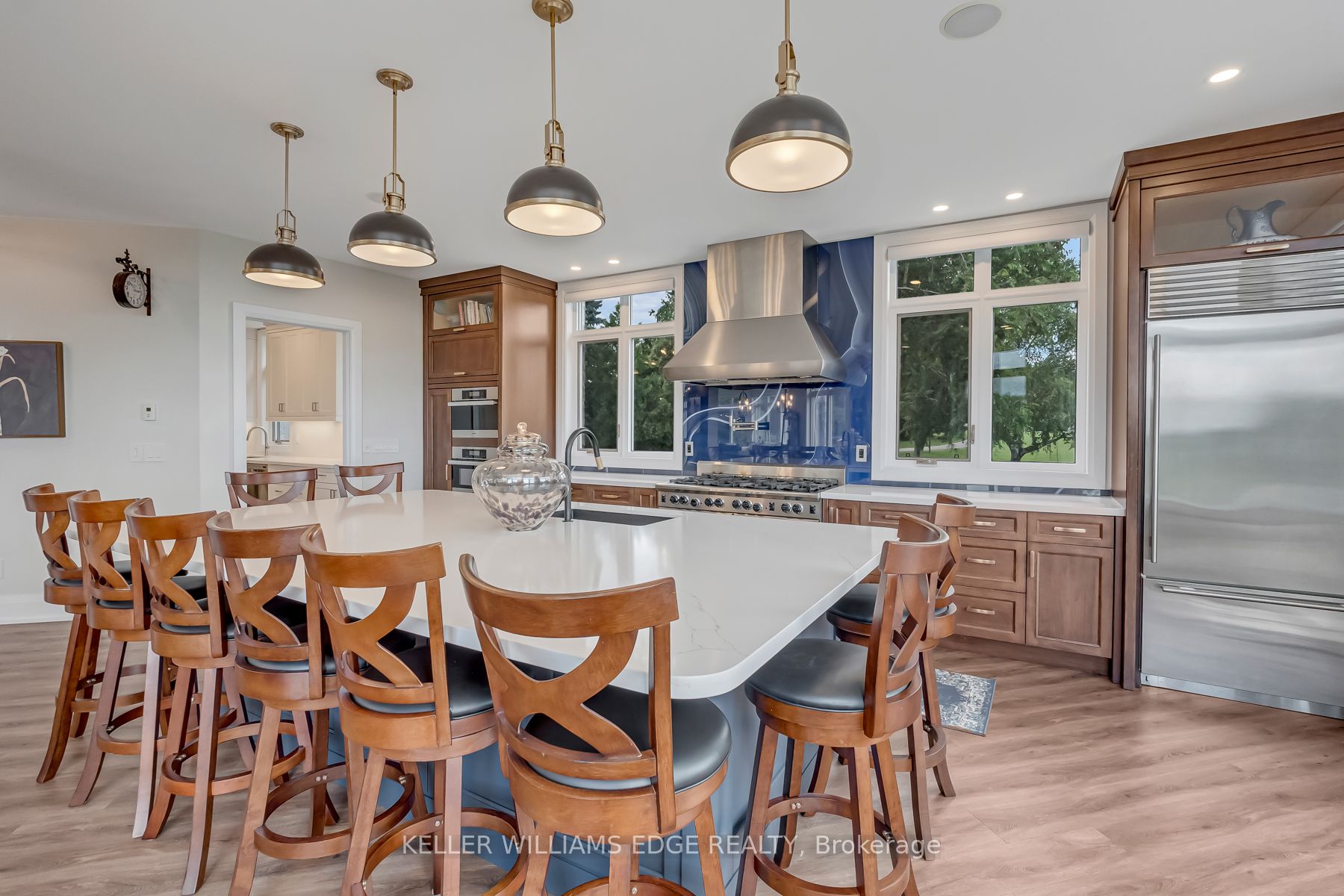 5500 Steeles Ave W