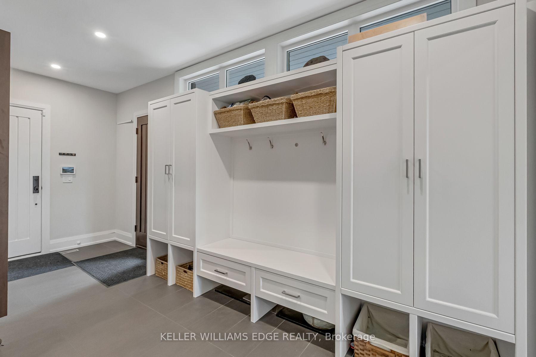 5500 Steeles Ave W