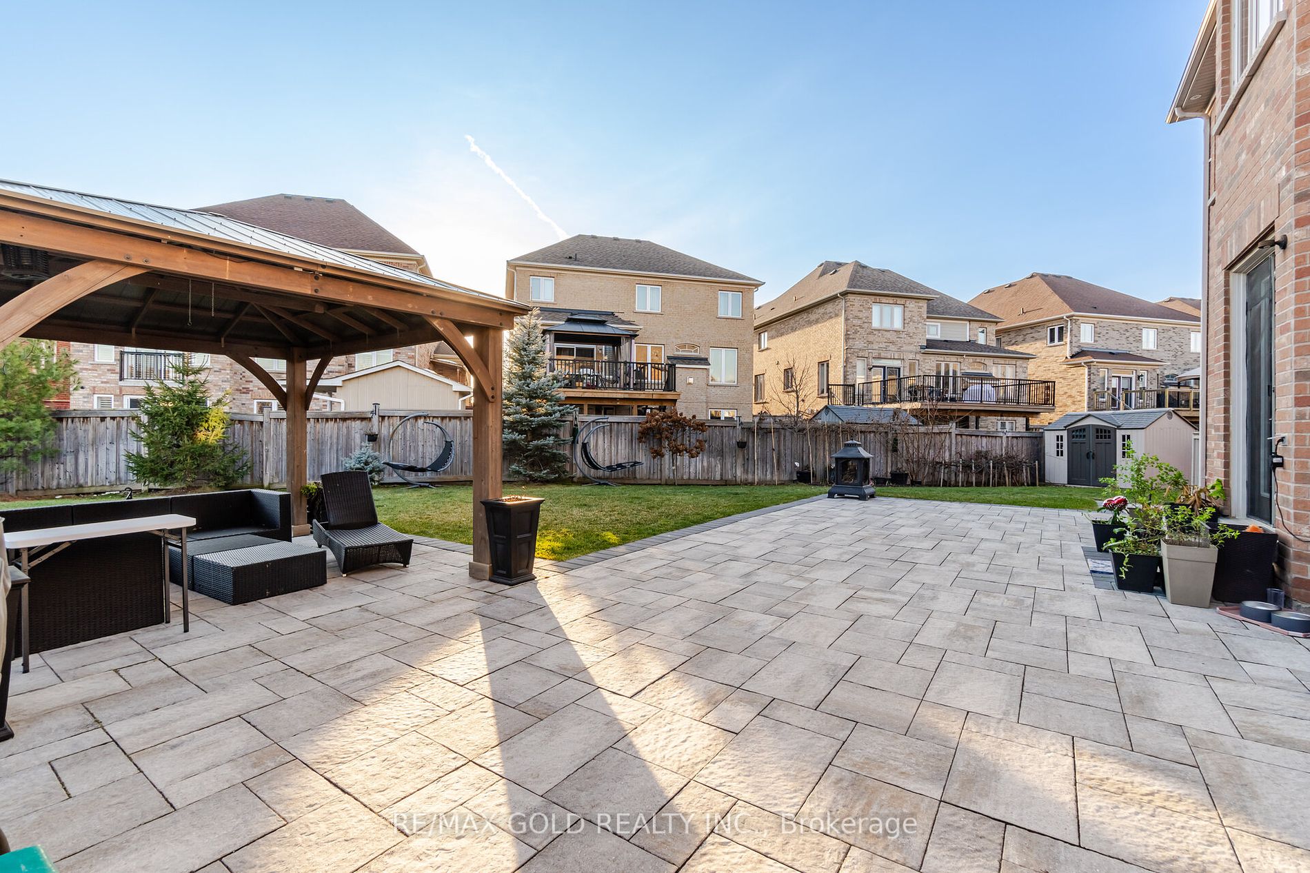 48 Maybeck Dr