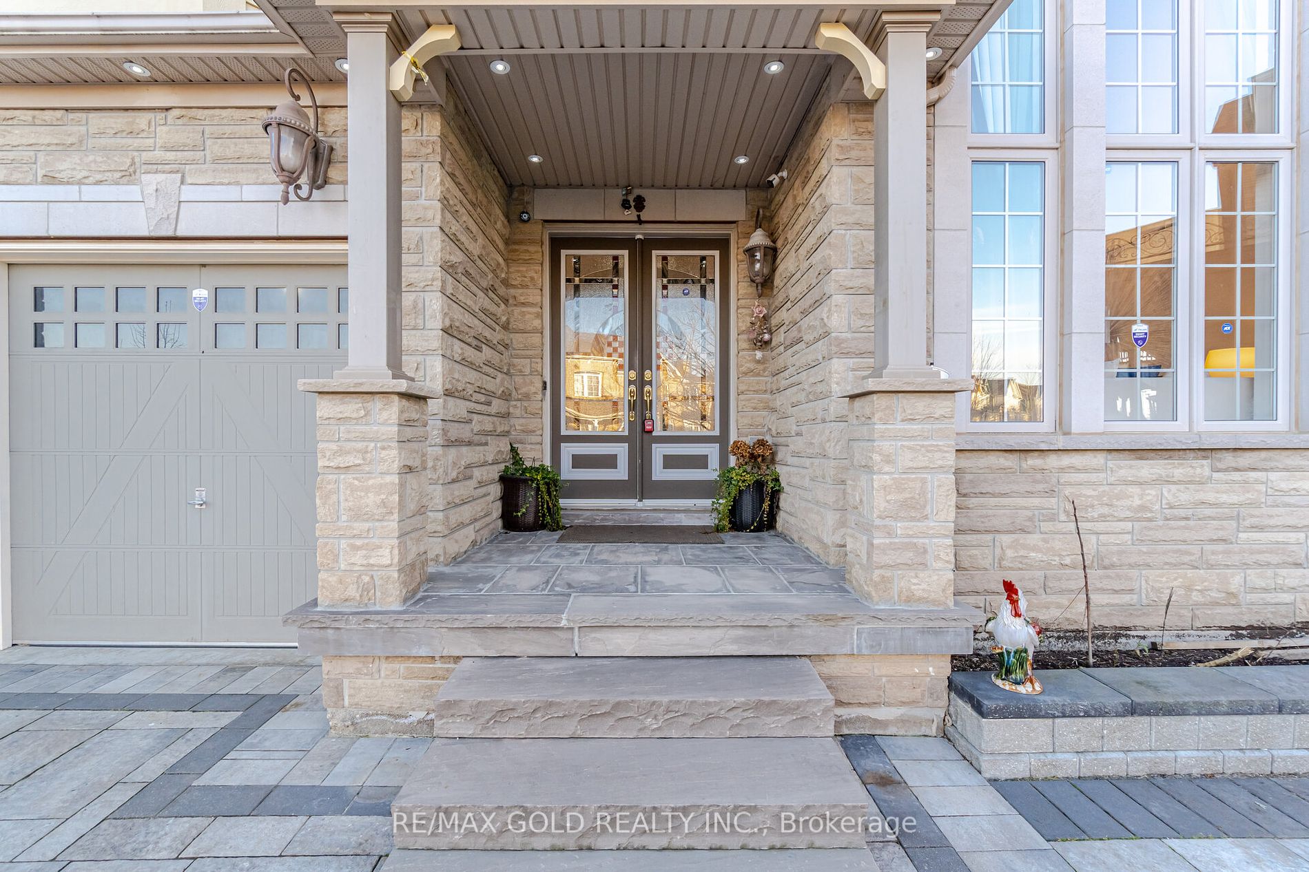 48 Maybeck Dr