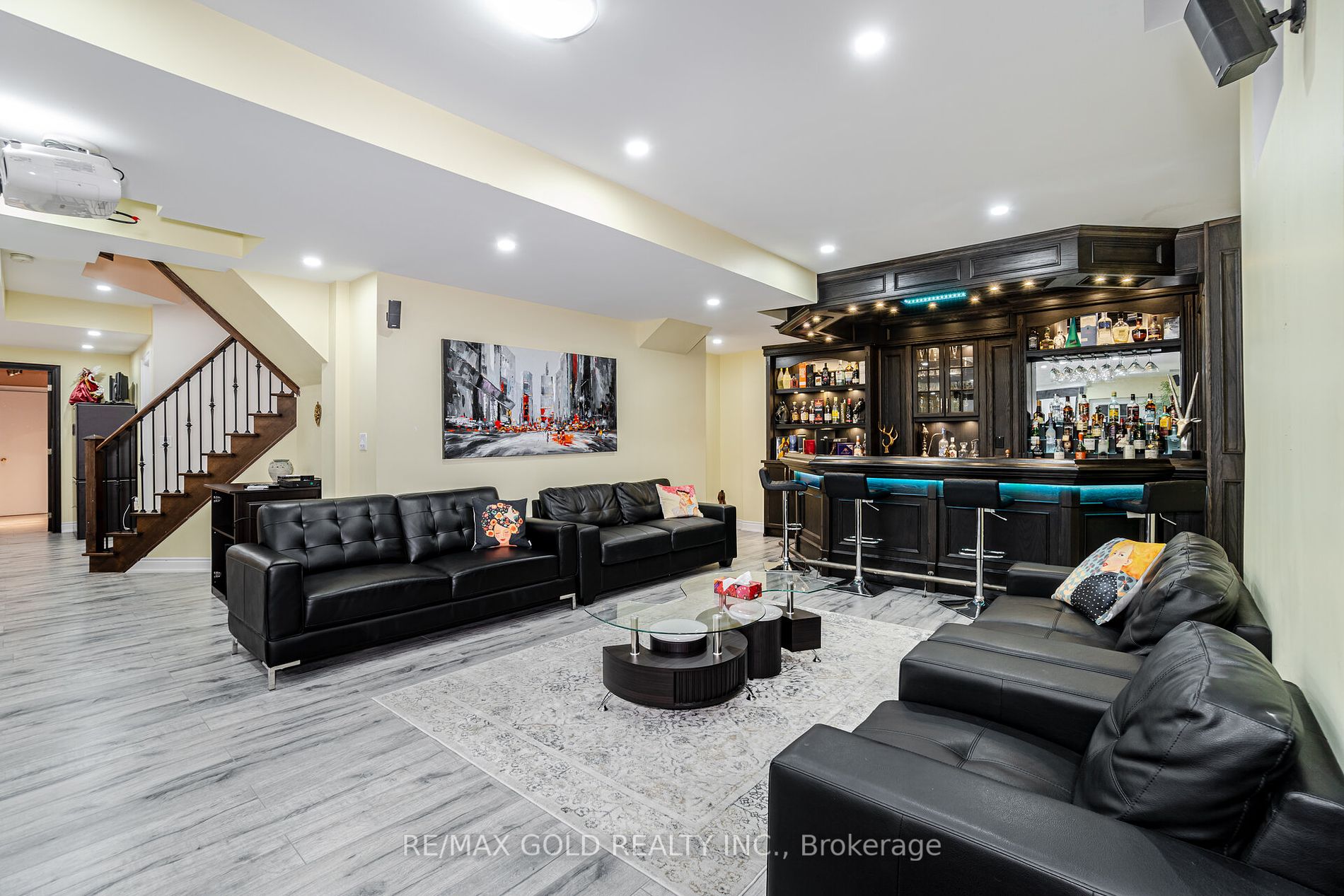 48 Maybeck Dr