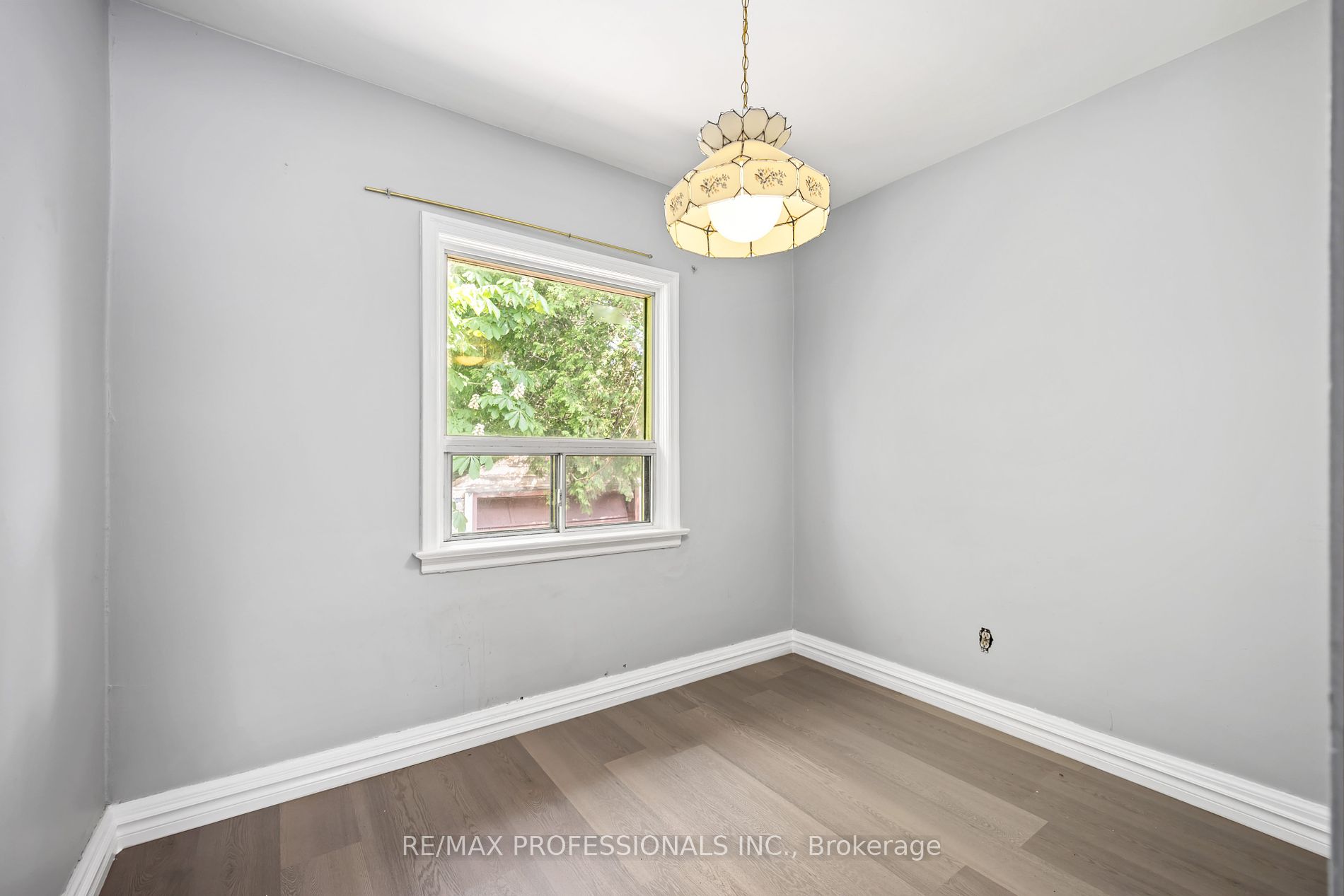34 Dixon Rd